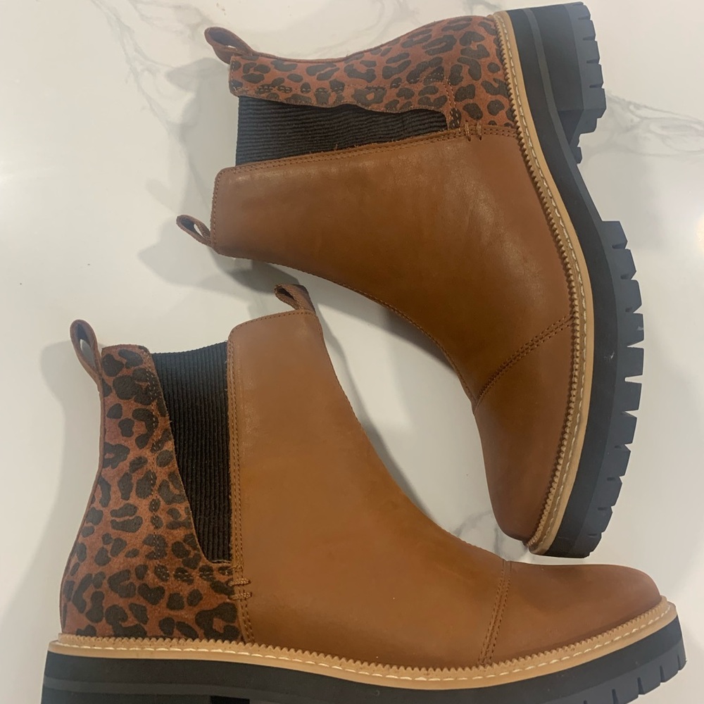 Toms Tan Leopard Chelsea Boots
